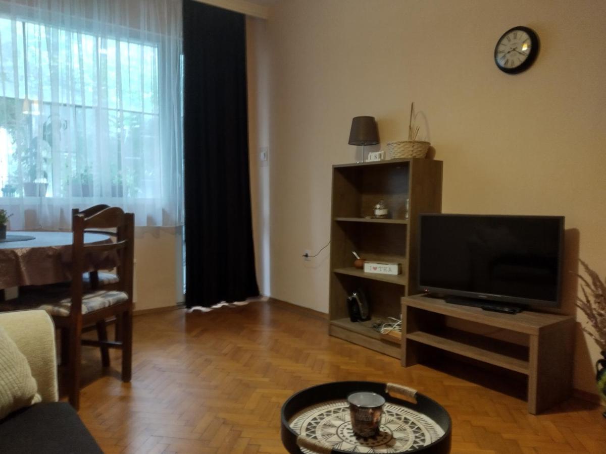 Прекрасен Апартамент В Бургас Burgas Exterior foto